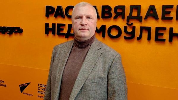 Левчук: в Евросоюзе почти нет нетоксичных политиков для переговоров с Путиным - Sputnik Беларусь