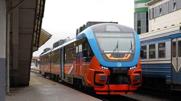 Пригородный поезд - Sputnik Беларусь