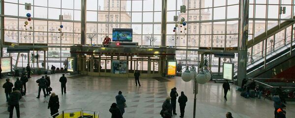 Зала чакання цэнтральнага вакзала, архіўнае фота - Sputnik Беларусь