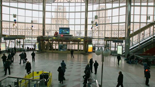 Зал ожидания центрального вокзала, архивное фото - Sputnik Беларусь
