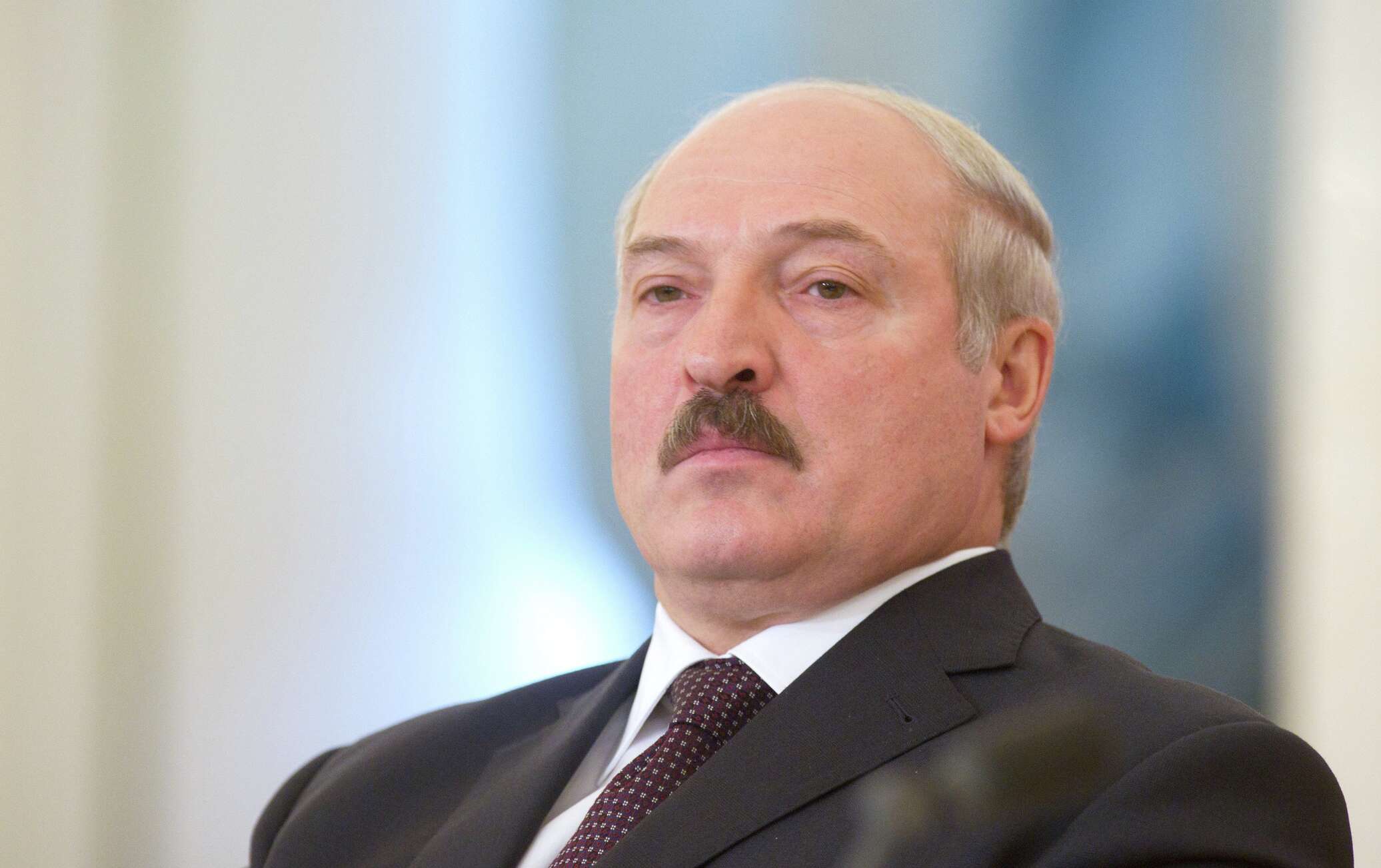 усы лукашенко