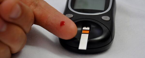 Тест на определение уровня сахара в крови - Sputnik Беларусь