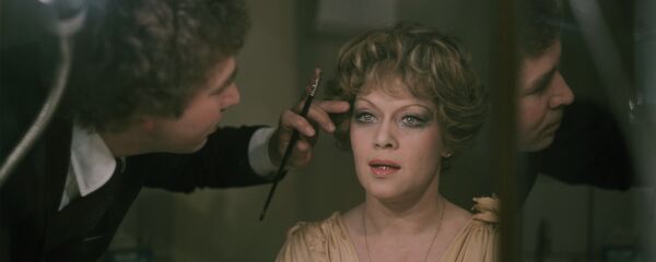 Модельер В.Зайцев и актриса А.Фрейндлих Модельер В.Зайцев и актриса А.Фрейндлих - Sputnik Беларусь