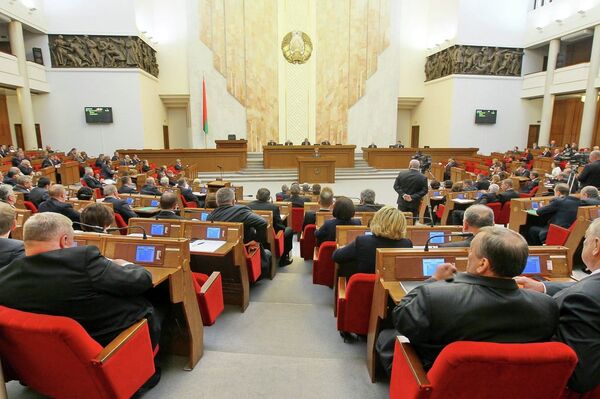 В Овальном зале белорусского парламента, архивное фото - Sputnik Беларусь