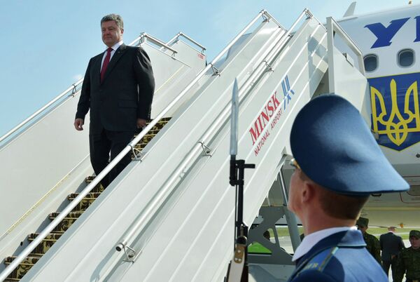 Президент Украины Петр Порошенко в Минском аэропорту - Sputnik Беларусь