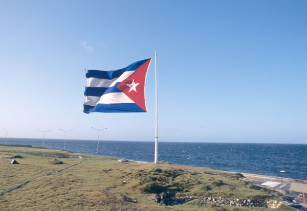Кубинский флаг над набережной Маликон - Sputnik Беларусь