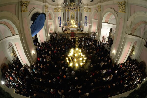 Архикафедральный собор Имени Пресвятой Девы Марии Архикафедральный собор Имени Пресвятой Девы Марии - Sputnik Беларусь