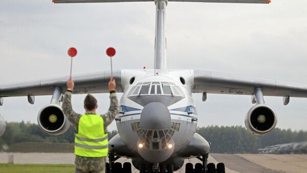 Транспортный самолет ИЛ-76 - Sputnik Беларусь