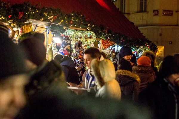 Новогодняя Прага: уличные ярмарки, снег, огни - Sputnik Беларусь