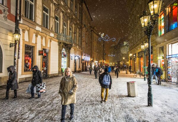 Новогодняя Прага: уличные ярмарки, снег, огни - Sputnik Беларусь
