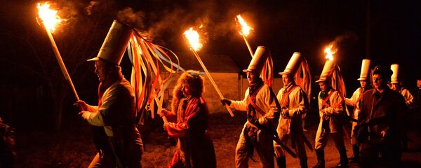 Старинный белорусский народный обряд Колядные цари - Sputnik Беларусь