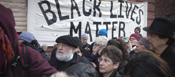 В День Мартина Лютера Кинга 19 января манифестанты вышли на улицы Нью-Йорка под лозунгом Жизни чернокожих имеют значение В День Мартина Лютера Кинга 19 января манифестанты вышли на улицы Нью-Йорка под лозунгом Жизни чернокожих имеют значение - Sputnik Беларусь