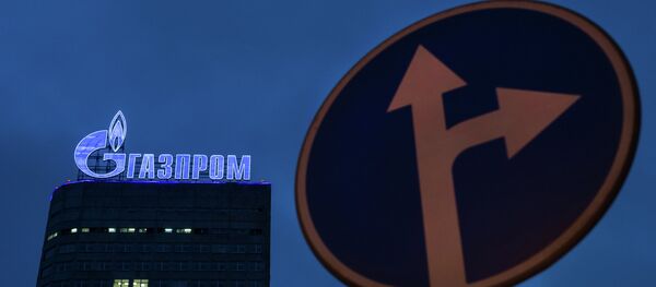 Логотип компании Газпром на административном здании в Москве - Sputnik Беларусь
