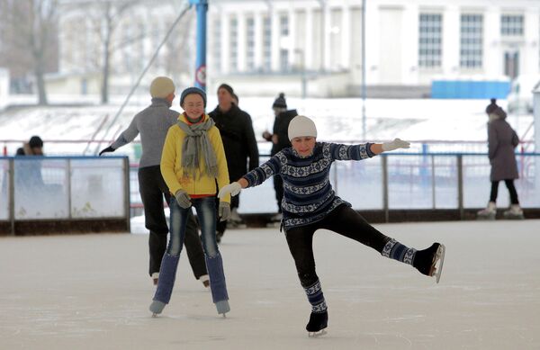 Loboda и рождественский ивент в Песочнице: куда пойти 8 декабря в Минске - Sputnik Беларусь