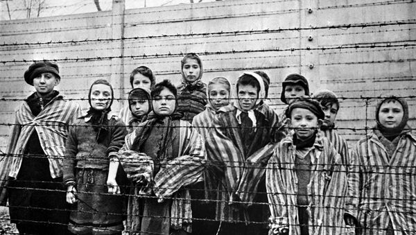 Дети из концентрационного лагеря Освенцим - Sputnik Беларусь
