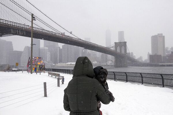Бруклинский мост накануне бури, Нью-Йорк - Sputnik Беларусь