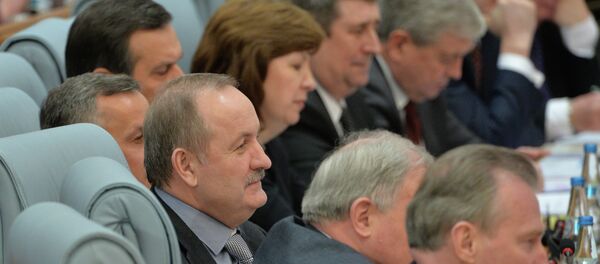 Павел Каллаур (в центре) на пресс-конференции Лукашенко 29 января 2015 года Павел Каллаур (в центре) на пресс-конференции Лукашенко 29 января 2015 года - Sputnik Беларусь