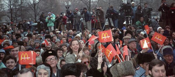 Торжественное открытие Макдональдса - Sputnik Беларусь