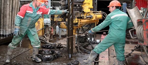 Добыча нефти в Беларуси - Sputnik Беларусь