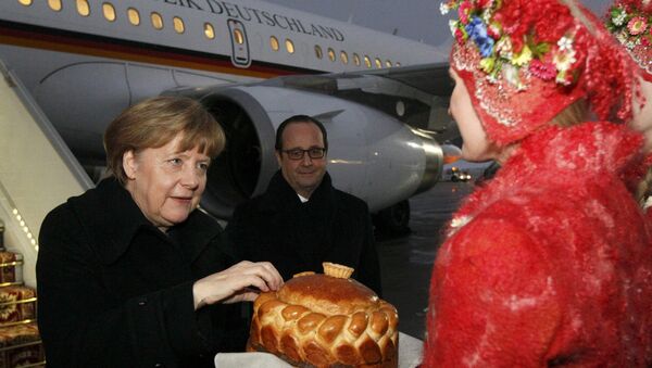 Меркель и Оланд прилетели в Минск - Sputnik Беларусь