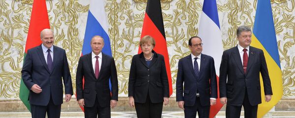 Александр Лукашенко, Владимир Путин, Ангела Меркель, Франсуа Олланд и Петр Порошенко на саммите в Минске - Sputnik Беларусь