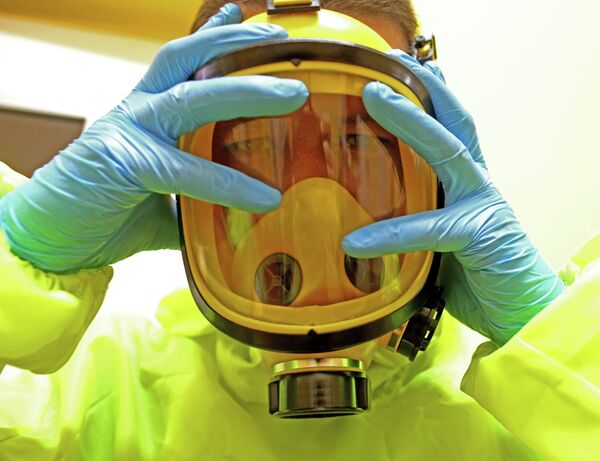 Отработка действий на случай поступления больных, инфицированных Эболой - Sputnik Беларусь