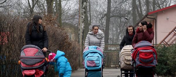 Дзіцячыя дапамогі павышаюцца ў Беларусі з 1 лістапада Дзіцячыя дапамогі павышаюцца ў Беларусі з 1 лістапада - Sputnik Беларусь