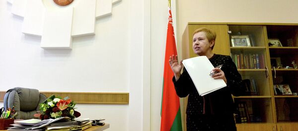 Глава ЦИК Лидия Ермошина в рабочем кабинете - Sputnik Беларусь