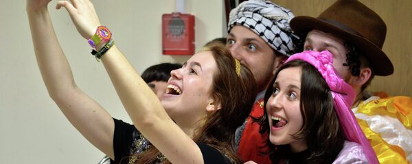 Селфи на Пурим - Sputnik Беларусь