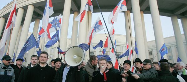 Участники шествия в рамках оппозиционной уличной акции День воли в центре Минска. - Sputnik Беларусь