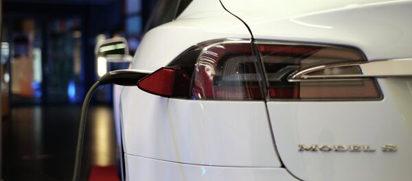 Автомобиль Tesla S - Sputnik Беларусь