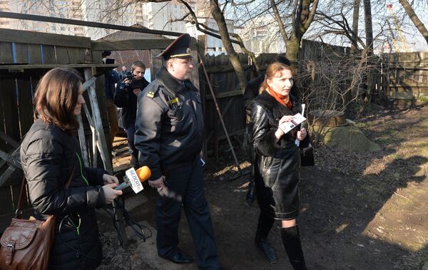 Милиционеры и судебные исполнители, проводившие выселение семьи Брель - Sputnik Беларусь