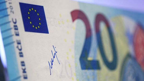 Подпись президента ЕЦБ Марио Драги на новой банкноте 20 евро - Sputnik Беларусь