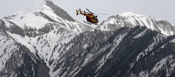 Спасательная операция вблизи места крушения Airbus A320 - Sputnik Беларусь