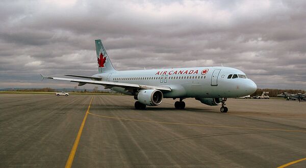 Air Canada Airbus A320, архивное фото - Sputnik Беларусь