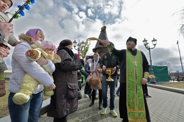 Вербное воскресенье, минский приход в честь Всех Святых - Sputnik Беларусь
