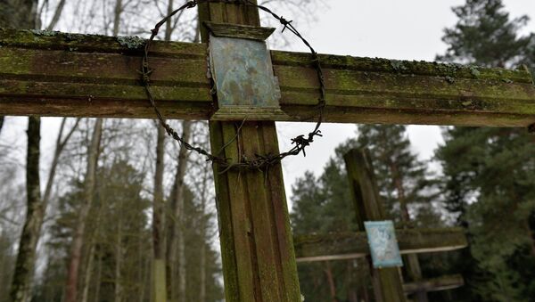 Кресты на месте уничтожения жертв политических репрессий в урочище Куропаты - Sputnik Беларусь