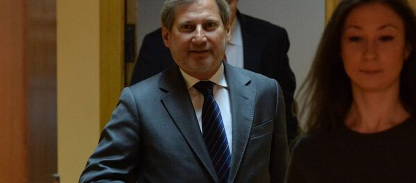 Комиссар по европейской политике соседства и переговорам о расширении ЕС Йоханнес Хан в Минске - Sputnik Беларусь