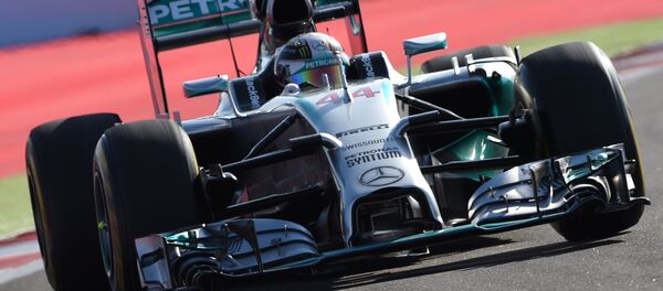Болид команды Мерседес Льюиса Хэмилтона - Sputnik Беларусь