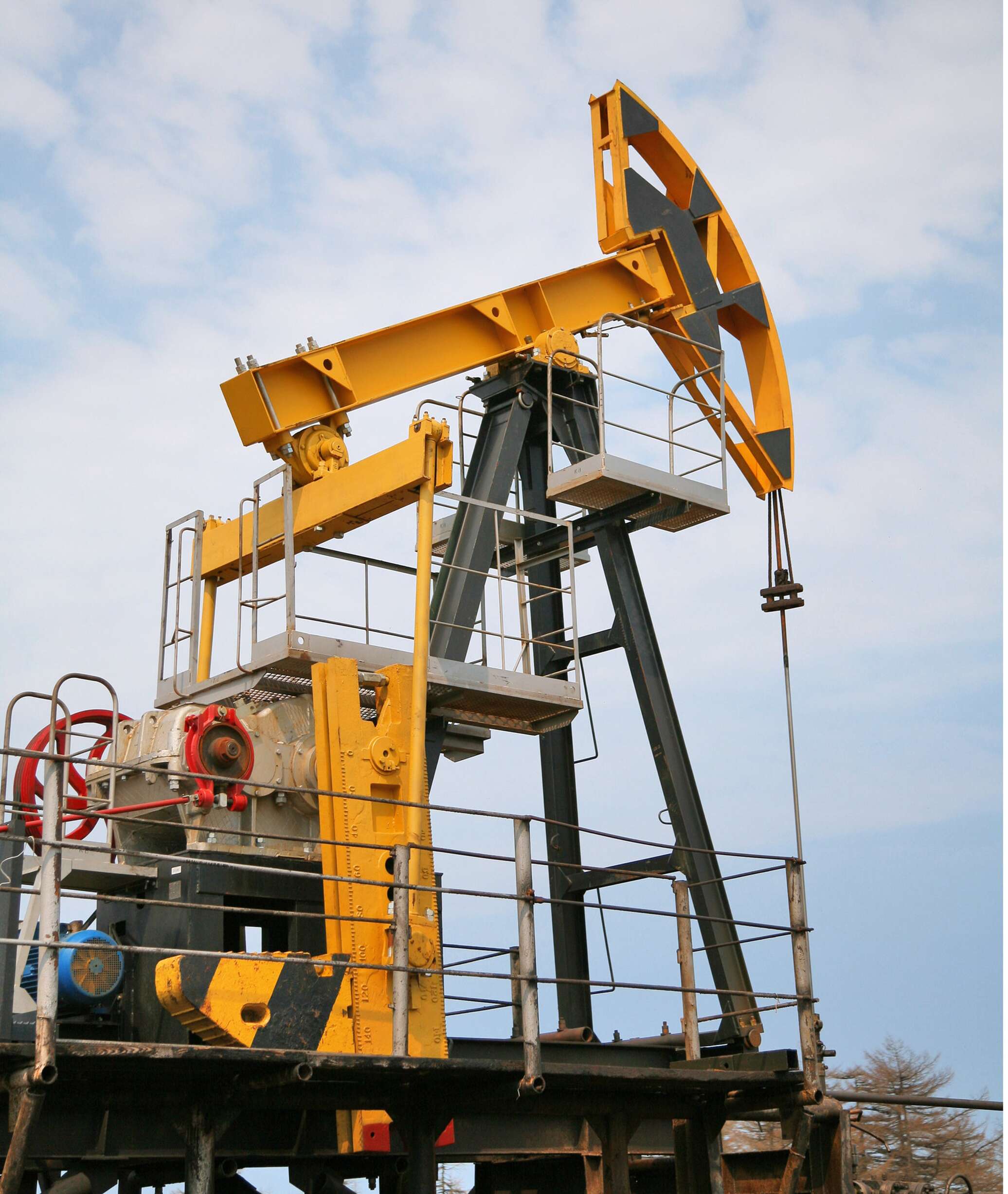 Штанговый метод добычи нефти. Насос шламовый погружной на экскаватор pc-400. Насос полупогружной вертикальный химический. Штанговый винтовой насос для добычи нефти. Добыча насос.