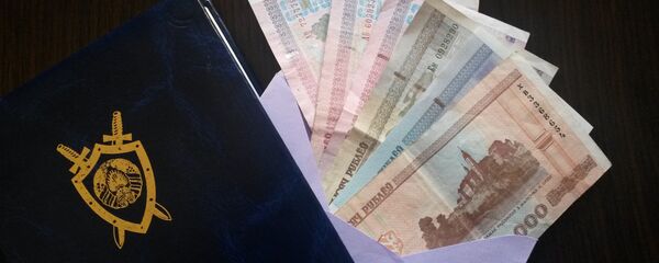 Белорусские деньги в конверте - Sputnik Беларусь