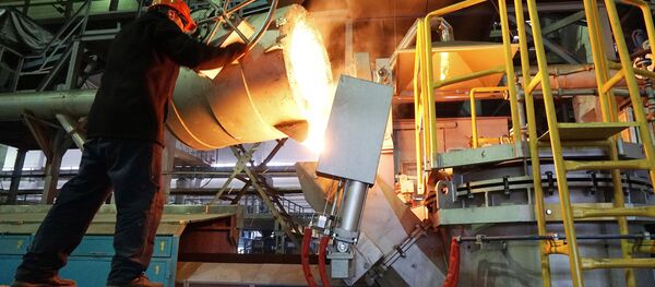 Литейный цех завода. Архивное фото - Sputnik Беларусь