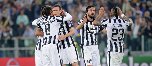 Футболисты Ювентуса празднуют победу - Sputnik Беларусь