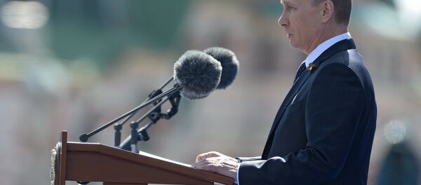 Владимир Путин на параде в Москве - Sputnik Беларусь