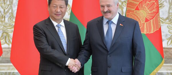 Президент Беларуси Александр Лукашенко и председатель КНР СИ Цзиньпин - Sputnik Беларусь