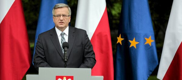 Бронислав Коморовский произносит речь по итогам первого раунда выборов президента Польши - Sputnik Беларусь