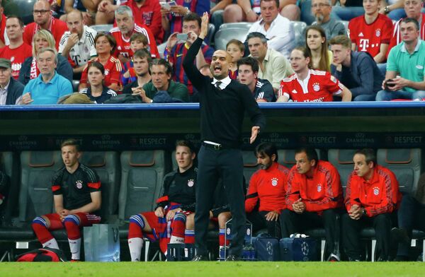 Главный тренер Баварии Хосеп Гвардиола во время второго полуфинального мачта с Барселоной Главный тренер Баварии Хосеп Гвардиола во время второго полуфинального мачта с Барселоной - Sputnik Беларусь