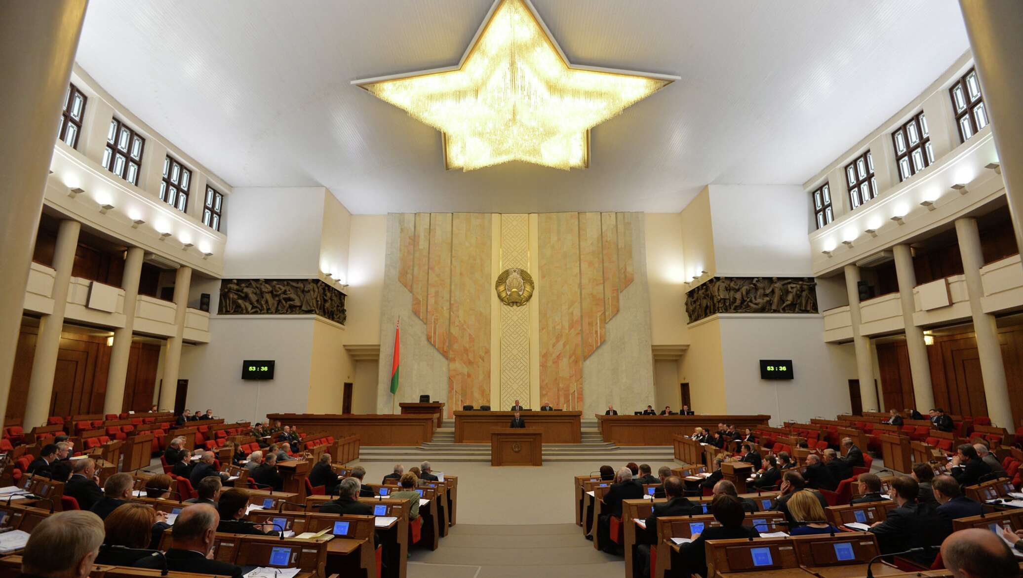 Национальное собрание. Национальное собрание Республики Беларусь. Парламент Беларуси здание. Парламент Беларуси зал. Совет палаты Республики Беларусь.