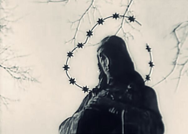 кадр з фільму Цераз могілкі - Sputnik Беларусь