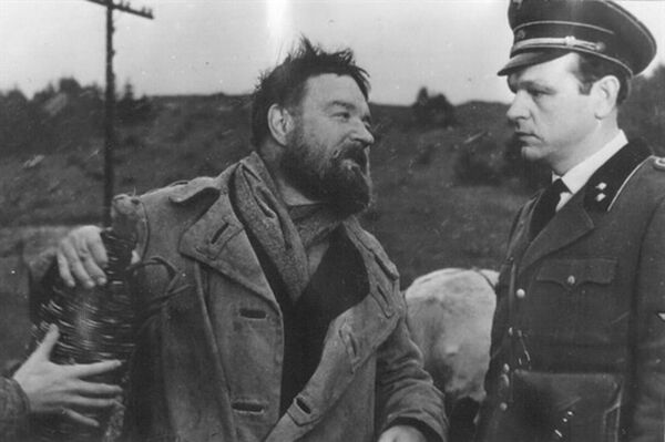 Кадр з фільму Цераз могілкі - Sputnik Беларусь